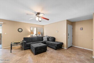 5525 E Thomas Rd in Phoenix, AZ - Building Photo - Building Photo