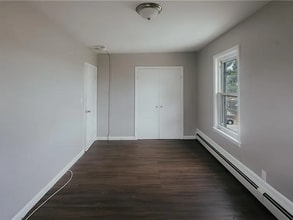 47 Grace St in Pawtucket, RI - Building Photo - Building Photo