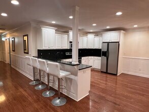 105 Ashton Ct in Bardstown, KY - Foto de edificio - Building Photo