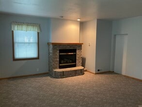 1660 Green Rd in New Haven, IN - Building Photo - Building Photo