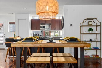 2914 Commerce St in Houston, TX - Building Photo - Building Photo