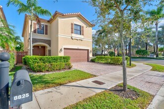 8825 NW 100th Pl in Medley, FL - Building Photo - Building Photo