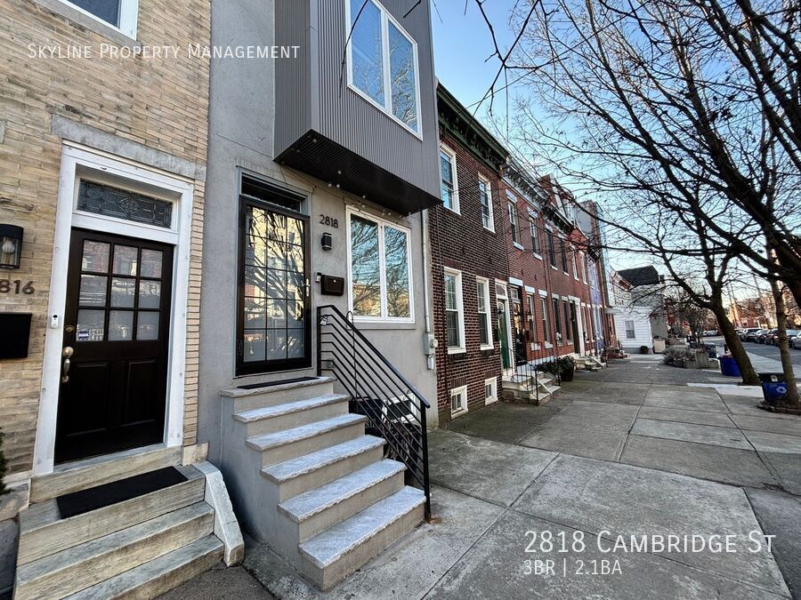 2818 Cambridge St in Philadelphia, PA - Building Photo