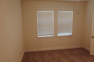 3352 Vine Ter Trce in Houston, TX - Building Photo - Building Photo