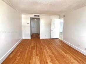 6770 Indian Creek Dr in Miami, FL - Building Photo - Building Photo