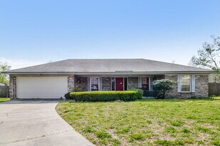 2411 Paisley Ct in Orange Park, FL - Building Photo