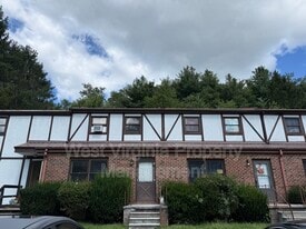 184 Wyndale Dr in Princeton, WV - Building Photo
