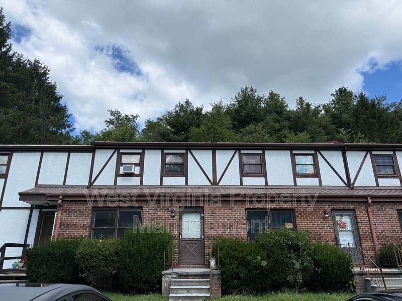 184 Wyndale Dr in Princeton, WV - Building Photo