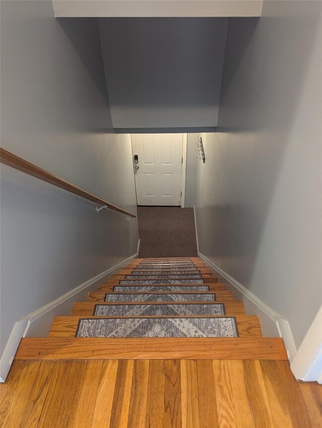 8 Fishkill Glen Dr in Fishkill, NY - Building Photo - Building Photo