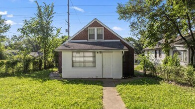 5613 Jennings Station Rd in Jennings, MO - Building Photo - Building Photo