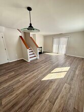 135 Village Square Dr in New Britain, CT - Building Photo - Building Photo