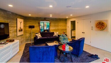 2849 Seattle Dr in Los Angeles, CA - Building Photo - Building Photo