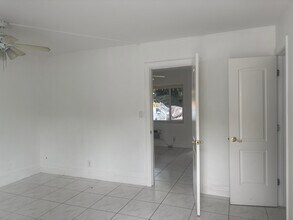 1801 NE 25th Ave in Pompano Beach, FL - Building Photo - Building Photo