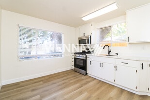 912 Shearer St in Roseville, CA - Building Photo