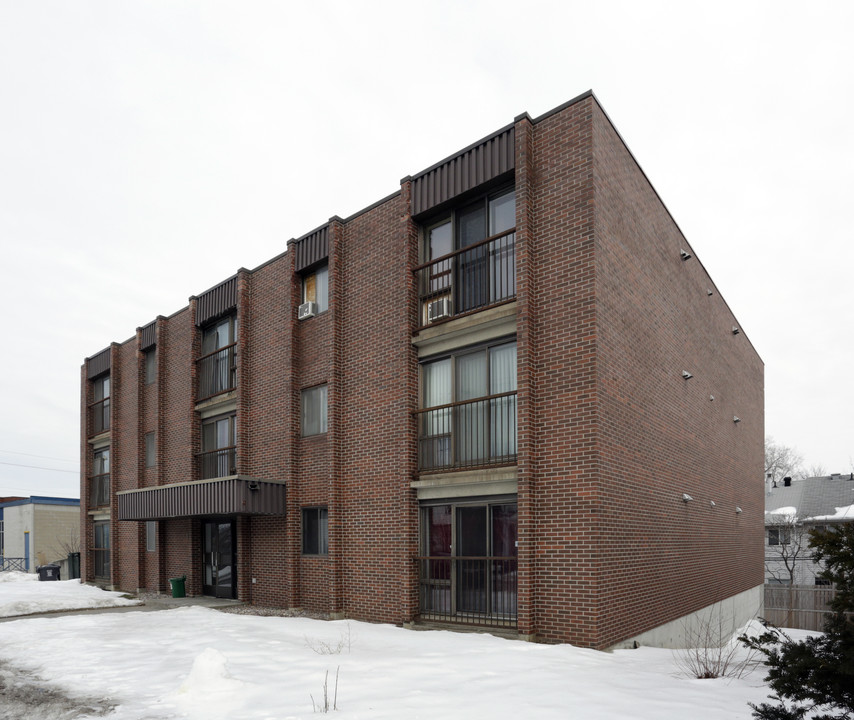 11 Pinhey St in Ottawa, ON - Building Photo