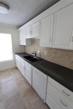 6625 Schiller St in Houston, TX - Building Photo - Building Photo