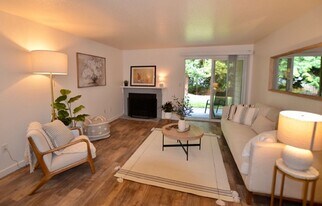 Briarview in University Place, WA - Building Photo