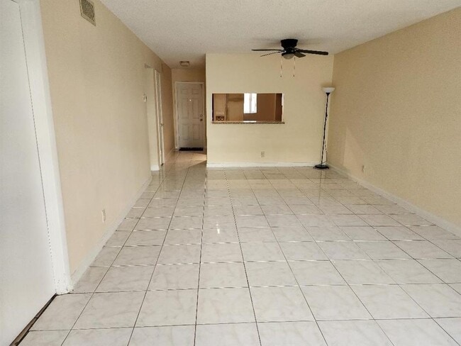 1700 NW 58th Ter, Unit 1R in Sunrise, FL - Building Photo - Building Photo