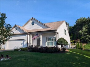 4920 Hidden Meadow Dr in Cumming, GA - Building Photo - Building Photo