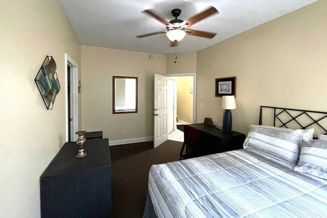 property at 2919 Rosewood St
