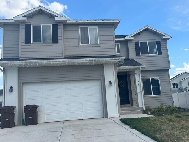 property at 1172 Doris Lp Rd