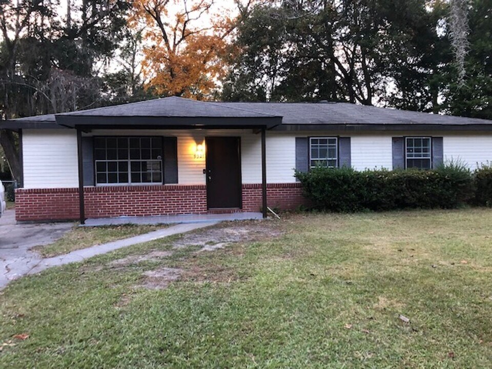 9321 Dunwoody Dr in Savannah, GA - Building Photo