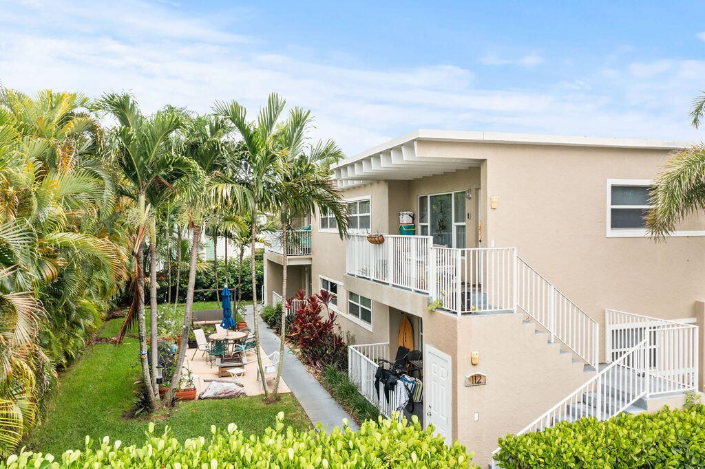 112 Tacoma Ln in West Palm Beach, FL - Building Photo