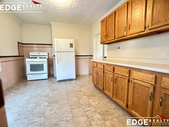 property at 33R Winship Pl