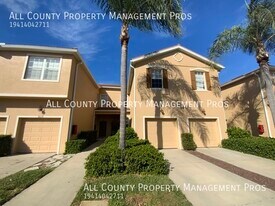 3429 Parkridge Cir in Sarasota, FL - Building Photo