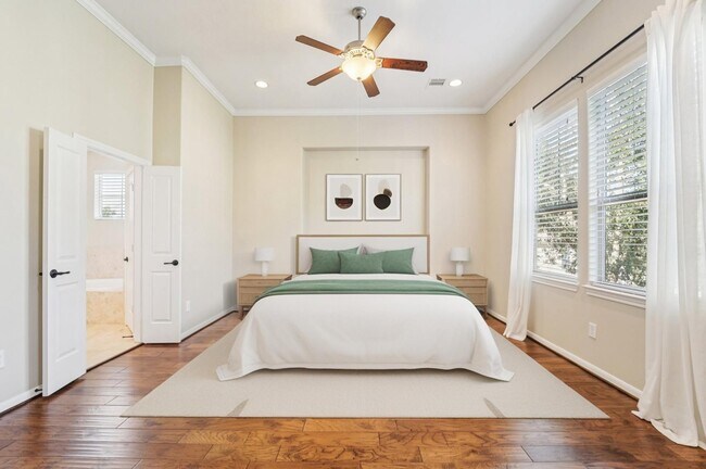 2421 Beall St in Houston, TX - Building Photo - Building Photo