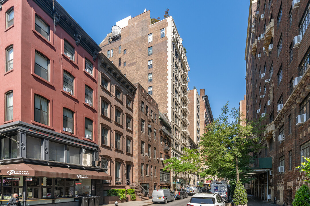 Ruggles' House in New York, NY - Building Photo