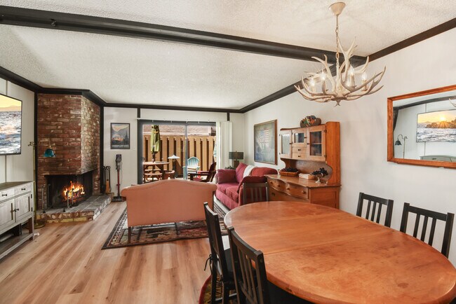 7600 N Lake Blvd in Tahoe Vista, CA - Building Photo - Building Photo