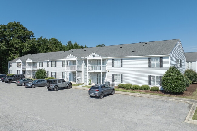 Forest Lake Apartments