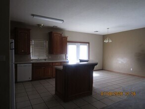 3711 NE Bradford St in Lawton, OK - Foto de edificio - Building Photo