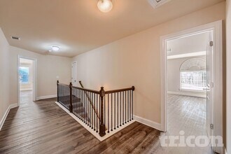 296 Prescott Dr in Acworth, GA - Foto de edificio - Building Photo