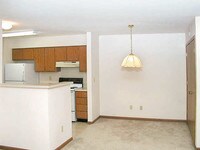 Dining Room - Ashton Ridge Apartments in Jackson, Michigan