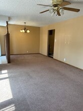 1410 Crescent Dr in Odessa, TX - Building Photo - Building Photo