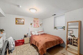 1117 Foster St, Unit Unit 1 in Evanston, IL - Building Photo - Building Photo