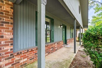 19 Oak Forest Dr in Maumelle, AR - Building Photo - Building Photo