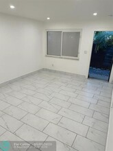 4655 SW 33rd Ave in Fort Lauderdale, FL - Building Photo - Building Photo