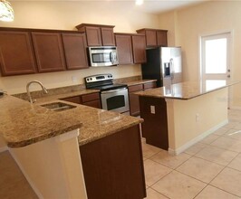 11250 Savannah Landing Cir in Orlando, FL - Building Photo - Building Photo
