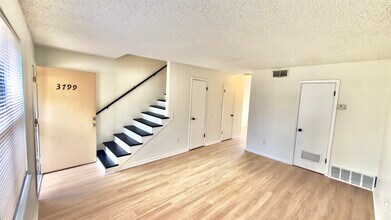 3799 Carnes Ave in Memphis, TN - Building Photo - Building Photo