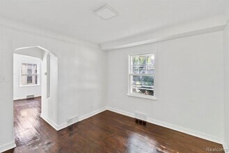 19170 Mansfield St in Detroit, MI - Building Photo - Building Photo