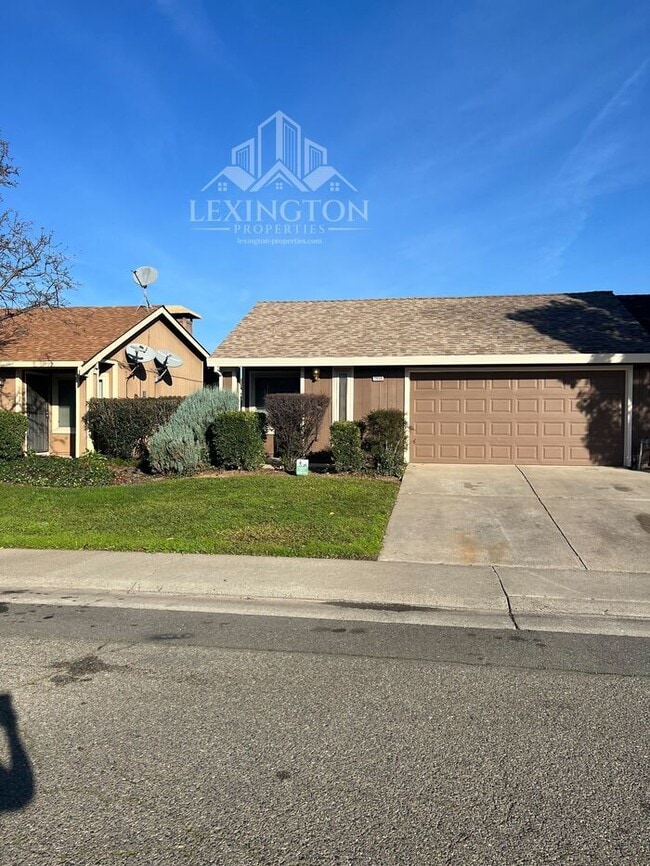 property at 7956 Orchard Woods Cir