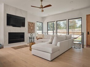 3214 Smoky Ridge in Austin, TX - Building Photo - Building Photo