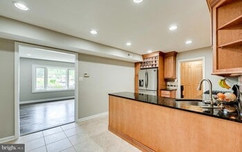 4005 Lees Corner Rd in Chantilly, VA - Building Photo - Building Photo