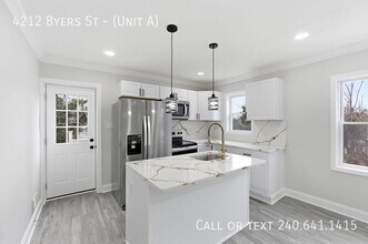 4212 Byers St in Capitol Heights, MD - Foto de edificio - Building Photo