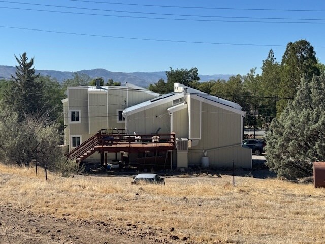 5615 High Rock Way in Sparks, NV - Building Photo