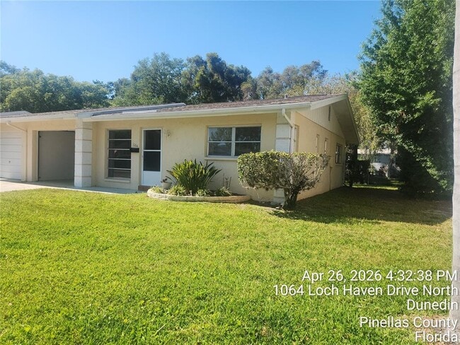 1064 Loch Haven Dr N in Dunedin, FL - Building Photo - Building Photo