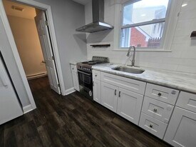 108 Chestnut Pkwy, Unit 108BChestnutPkwy in Wallingford, PA - Building Photo